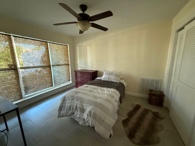 6563 Paul Mar Drive, Lake Worth, FL 33462