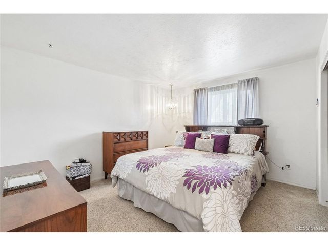 4664 Simms St, Wheat Ridge, CO 80033
