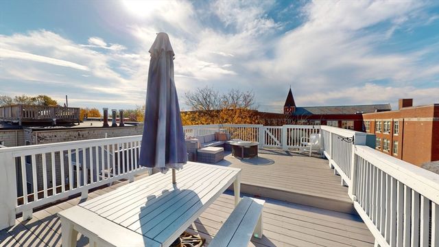 214-216 W 7th St 2L, Boston, MA 02127