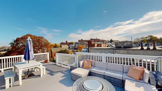 214-216 W 7th St 2L, Boston, MA 02127