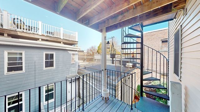 214-216 W 7th St 2L, Boston, MA 02127