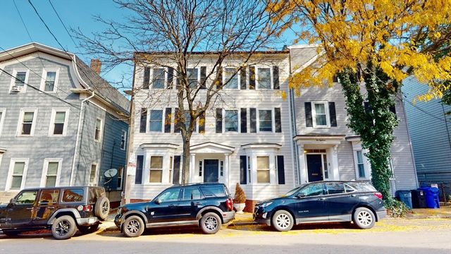 214-216 W 7th St 2L, Boston, MA 02127