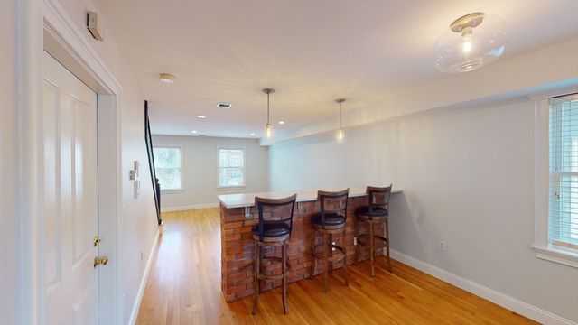 214-216 W 7th St 2L, Boston, MA 02127