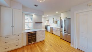 214-216 W 7th St 2L, Boston, MA 02127