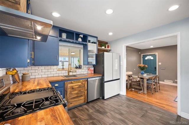 2112 S Zenobia Street, Denver, CO 80219