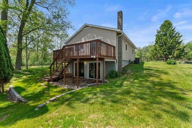 4330 Dawn Drive, Hillsdale, MI 49242
