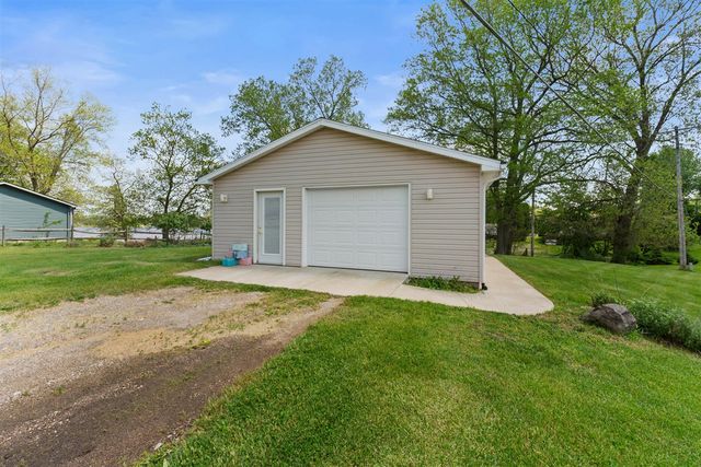 4330 Dawn Drive, Hillsdale, MI 49242