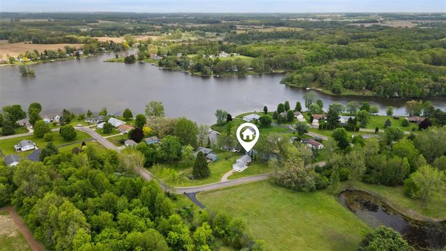 4330 Dawn Drive, Hillsdale, MI 49242