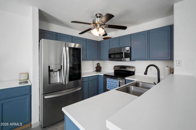 2027 E CIELO GRANDE Avenue, Phoenix, AZ 85024