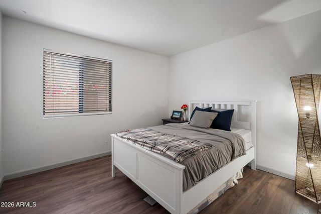 2027 E CIELO GRANDE Avenue, Phoenix, AZ 85024