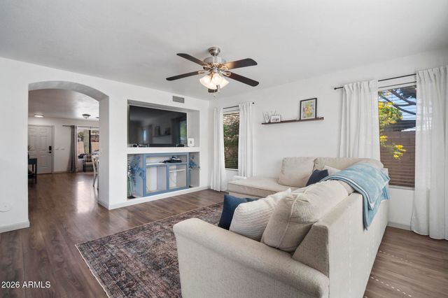 2027 E CIELO GRANDE Avenue, Phoenix, AZ 85024