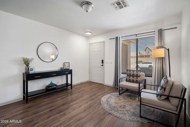 2027 E CIELO GRANDE Avenue, Phoenix, AZ 85024