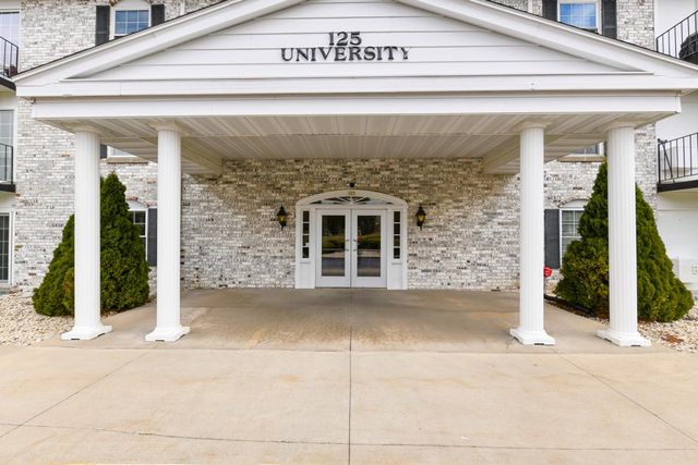 125 N University DRIVE #326, West Bend, WI 53095