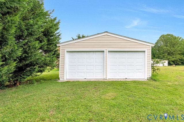 2476 Calvary Church Rd, Warsaw, VA 22572