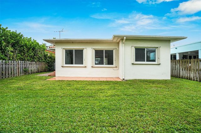 9248 Dickens Ave, Surfside, FL 33154