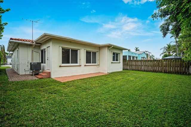 9248 Dickens Ave, Surfside, FL 33154