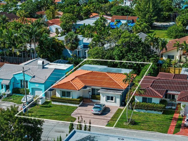 9248 Dickens Ave, Surfside, FL 33154