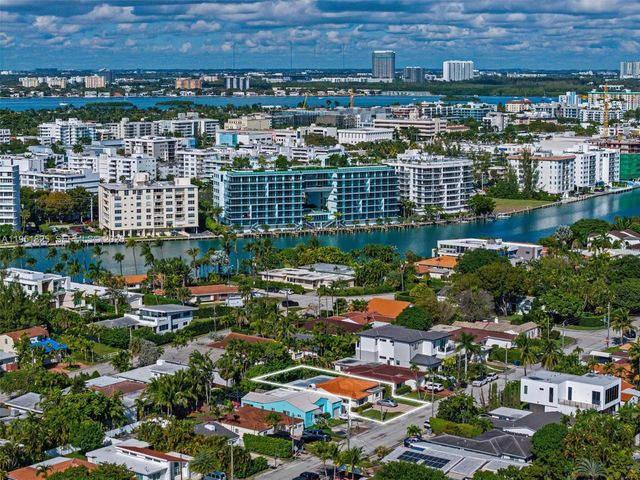 9248 Dickens Ave, Surfside, FL 33154