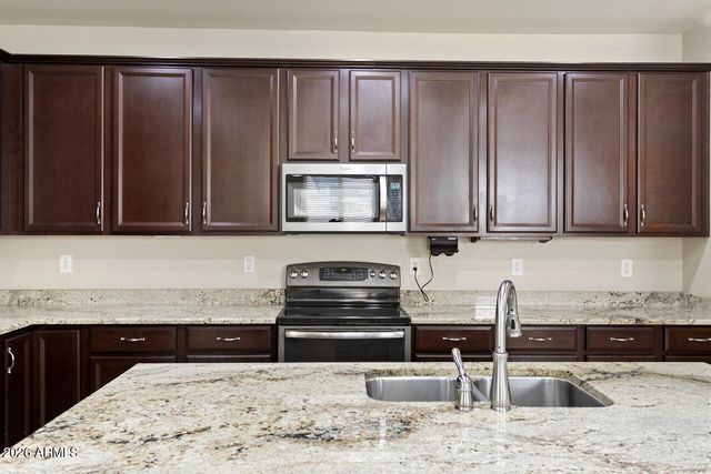 15586 W JENAN Drive, Surprise, AZ 85379