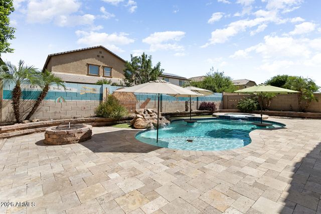 15586 W JENAN Drive, Surprise, AZ 85379