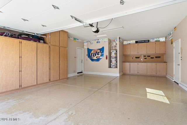 15586 W JENAN Drive, Surprise, AZ 85379