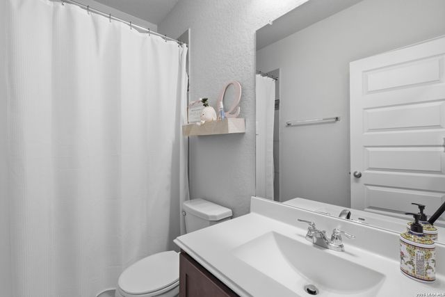 3835 Brazos Bend, San Antonio, TX 78245