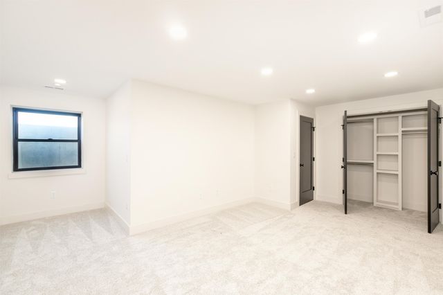 4521 N Bluestem, Maize, KS 67101