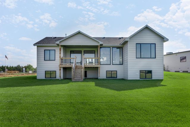 4521 N Bluestem, Maize, KS 67101