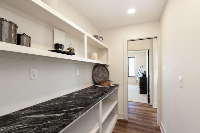 4521 N Bluestem, Maize, KS 67101