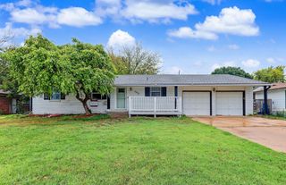 4431 N Auburn St, Bel Aire, KS 67220