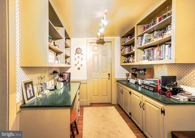 5645 GREENVILLAGE ROAD, Chambersburg, PA 17202