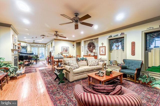 5645 GREENVILLAGE ROAD, Chambersburg, PA 17202