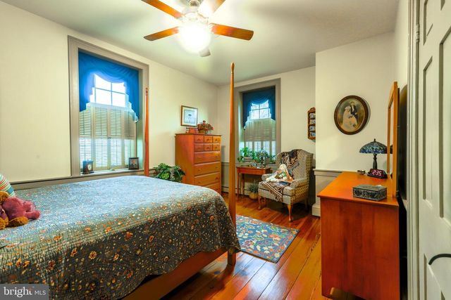 5645 GREENVILLAGE ROAD, Chambersburg, PA 17202