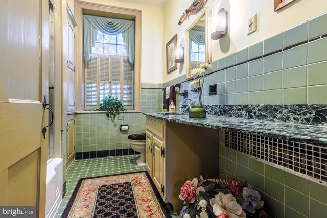 5645 GREENVILLAGE ROAD, Chambersburg, PA 17202