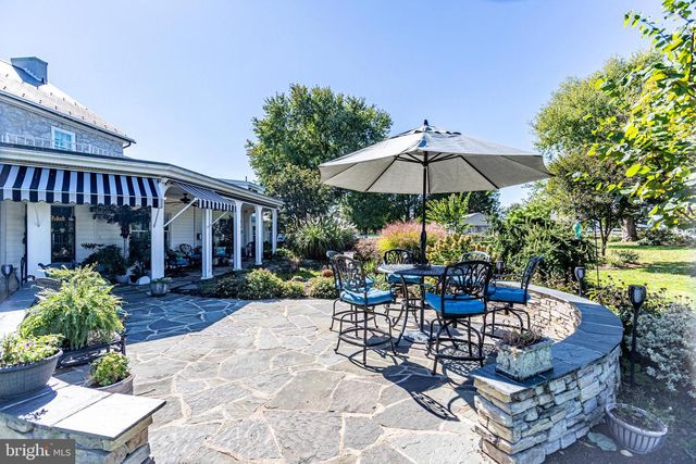 5645 GREENVILLAGE ROAD, Chambersburg, PA 17202