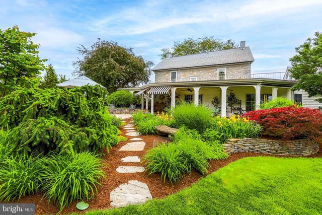 5645 GREENVILLAGE ROAD, Chambersburg, PA 17202