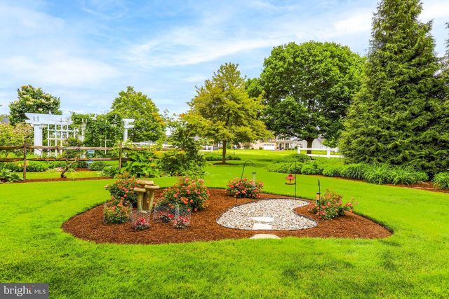 5645 GREENVILLAGE ROAD, Chambersburg, PA 17202