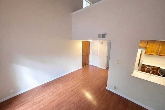 1034 Summermist Court, San Jose, CA 95122