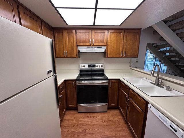 1034 Summermist Court, San Jose, CA 95122