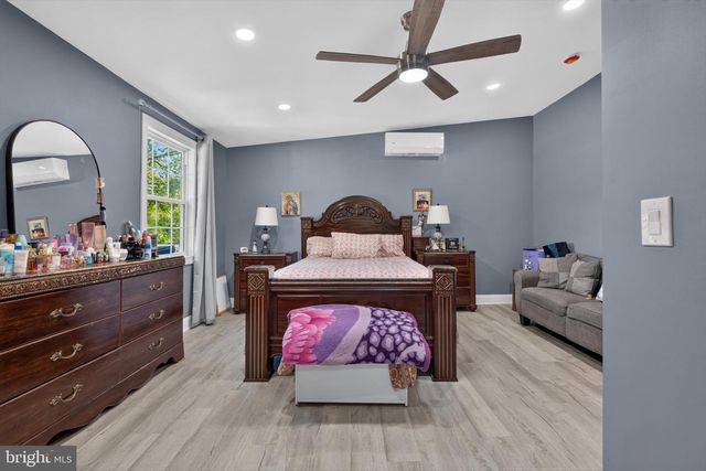 122 CREEKSIDE DR, Enola, PA 17025