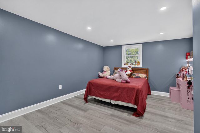 122 CREEKSIDE DR, Enola, PA 17025