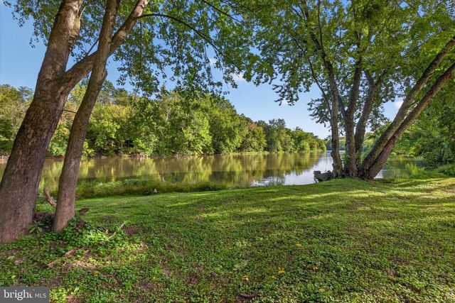 122 CREEKSIDE DR, Enola, PA 17025