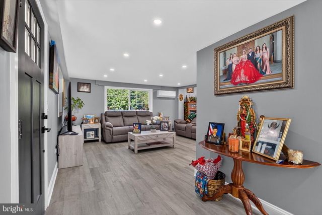 122 CREEKSIDE DR, Enola, PA 17025