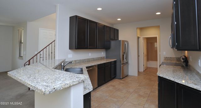 381 E Calderwood Road, Tucson, AZ 85704