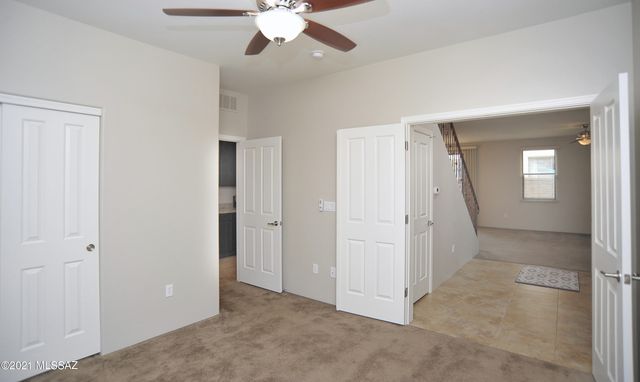 381 E Calderwood Road, Tucson, AZ 85704