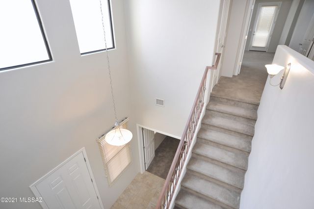 381 E Calderwood Road, Tucson, AZ 85704