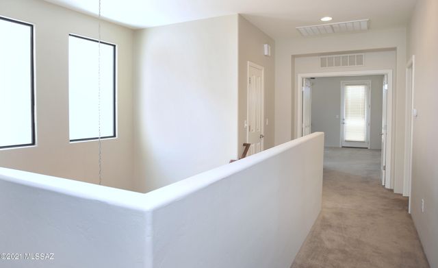 381 E Calderwood Road, Tucson, AZ 85704