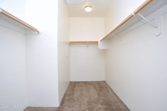 381 E Calderwood Road, Tucson, AZ 85704