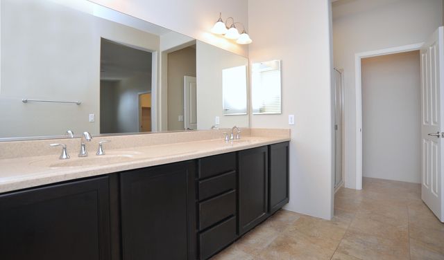 381 E Calderwood Road, Tucson, AZ 85704