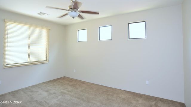 381 E Calderwood Road, Tucson, AZ 85704